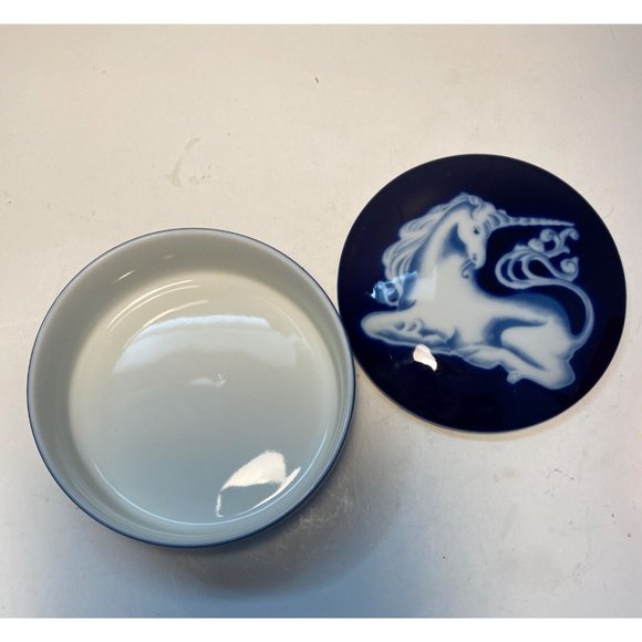 Vintage Takahashi San Francisco Blue Purple White Unicorn in Glaze Trinket Box - Picture 2 of 4